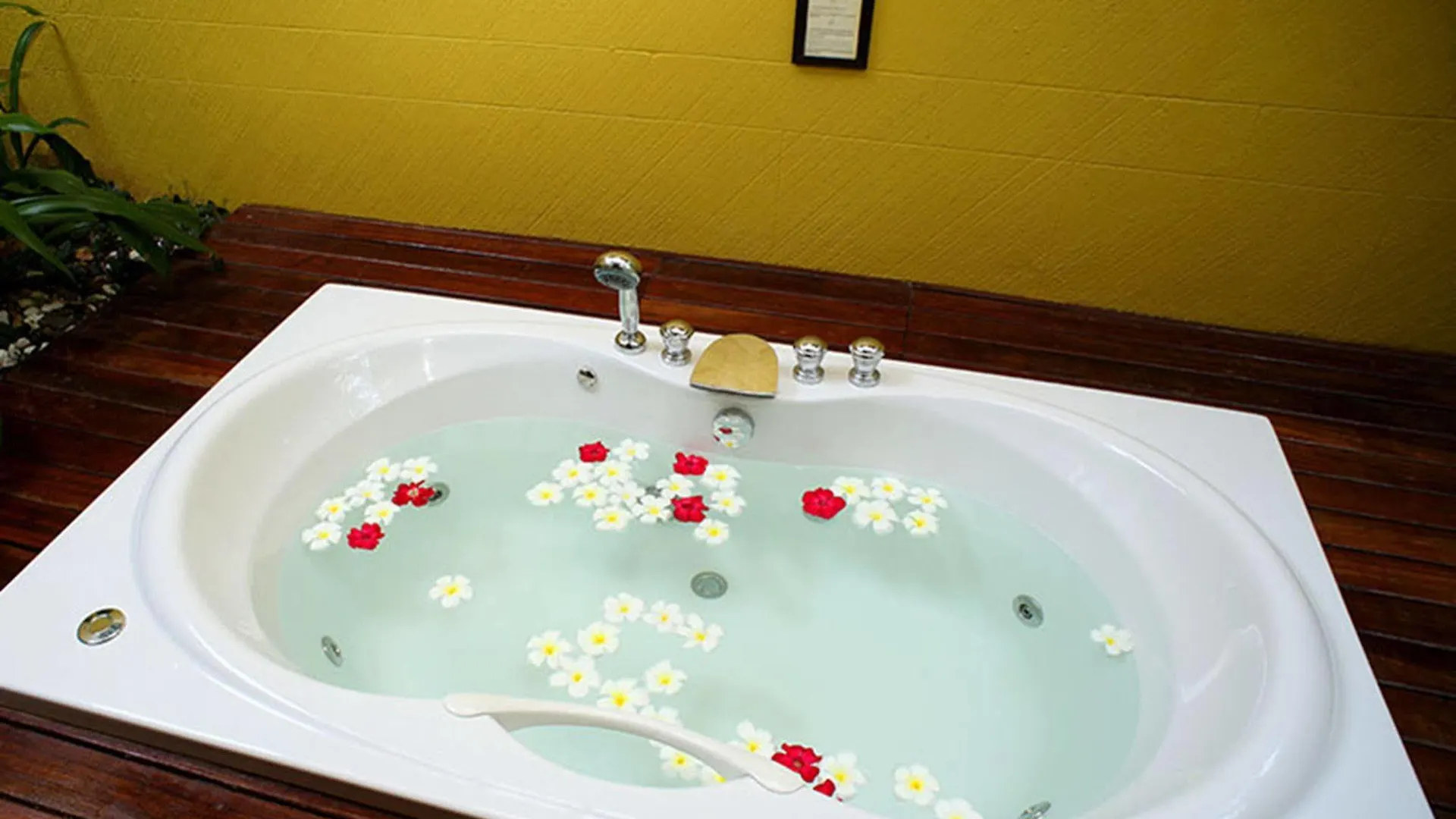 Chongfah Resort Khao Lak - Sha Extra Plus 4*,  Thailand