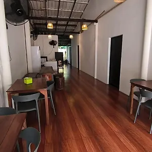  Hostel Chalok Thailand